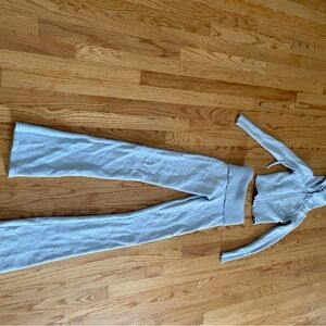 Blue knit set 
Frankies bikini lookalike from Altard state